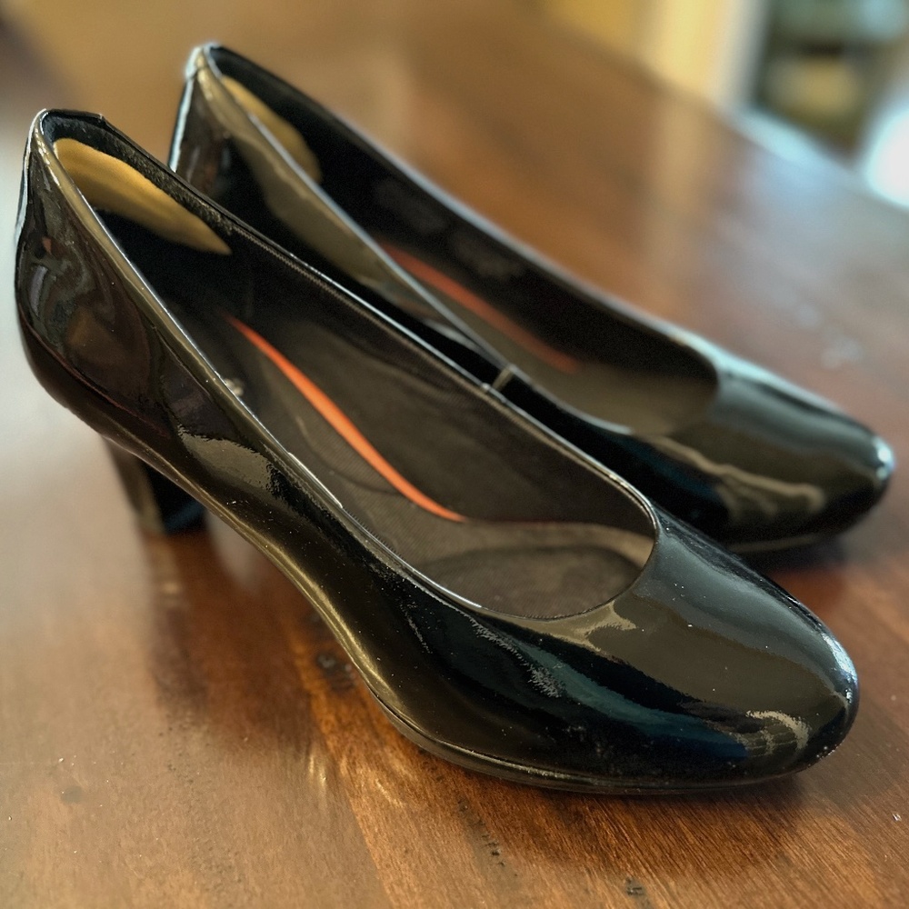 Rockport Women's Total Motion Sheehan Pump - Size 6, Black patent leather